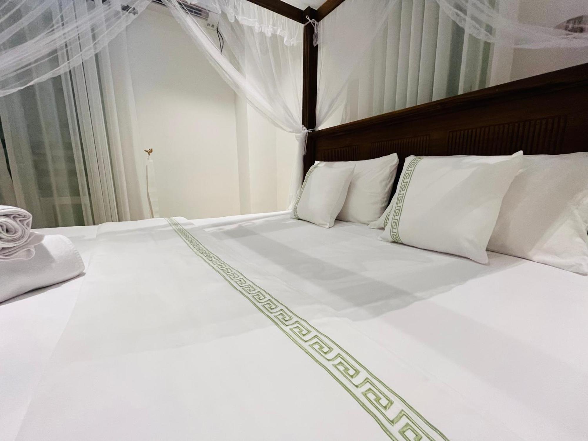 Ceylon Kingsmen Garden Hotel - Katunayake Negombo Dış mekan fotoğraf